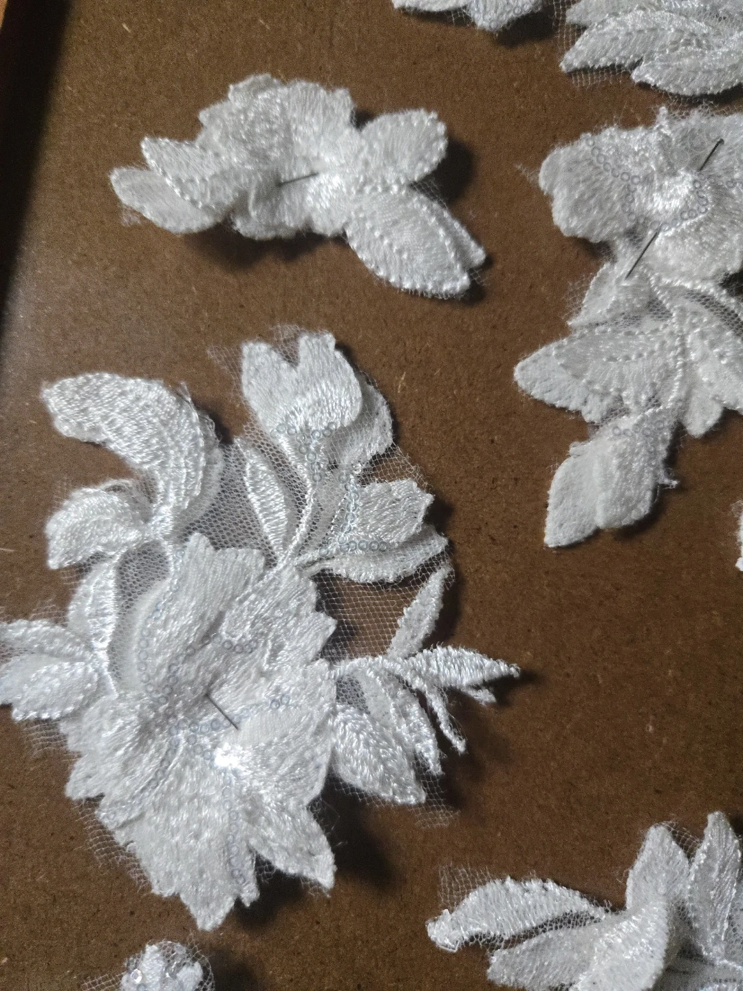 White Floral Lace Appliques  12 Pair - photo 3