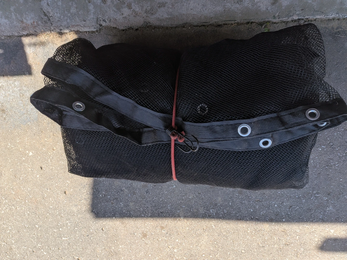 Pool Leaf Black Mesh Cover with Grommets