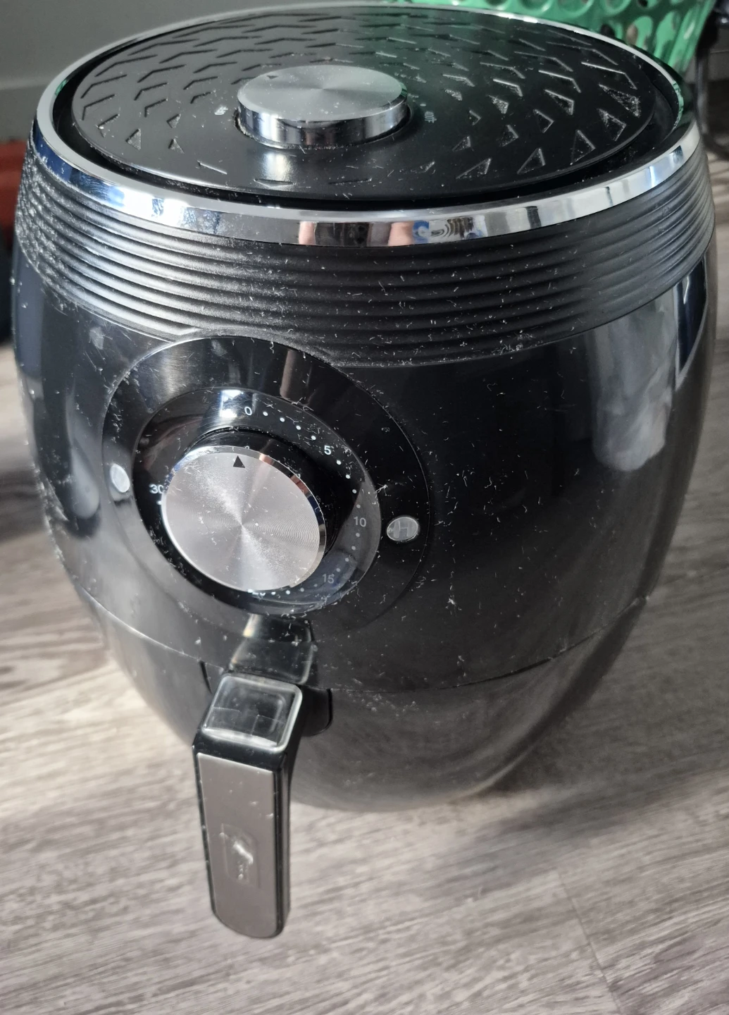 Black Air Fryer with Timer Knob