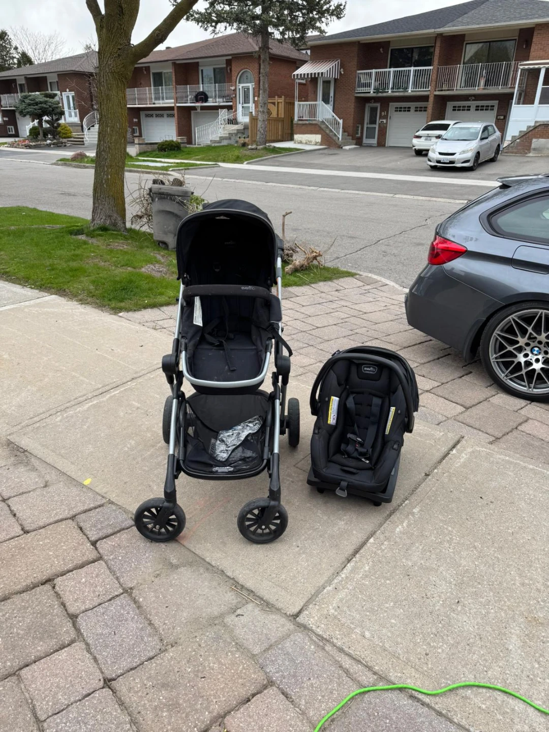 Evenflo Safemax Stroller and Car Seat Combo - photo 4