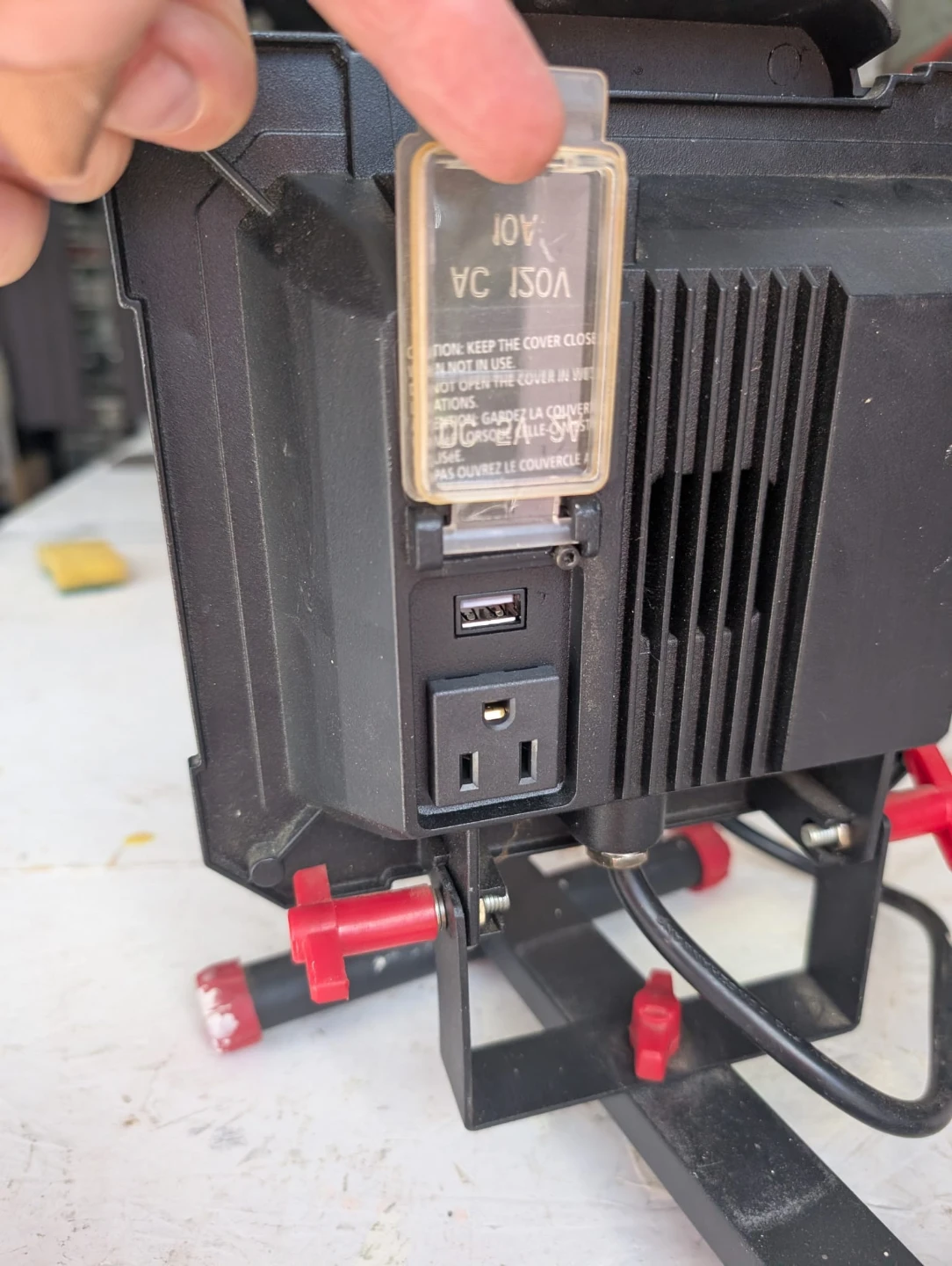 Husky LED Work Light with Power plug in - photo 3