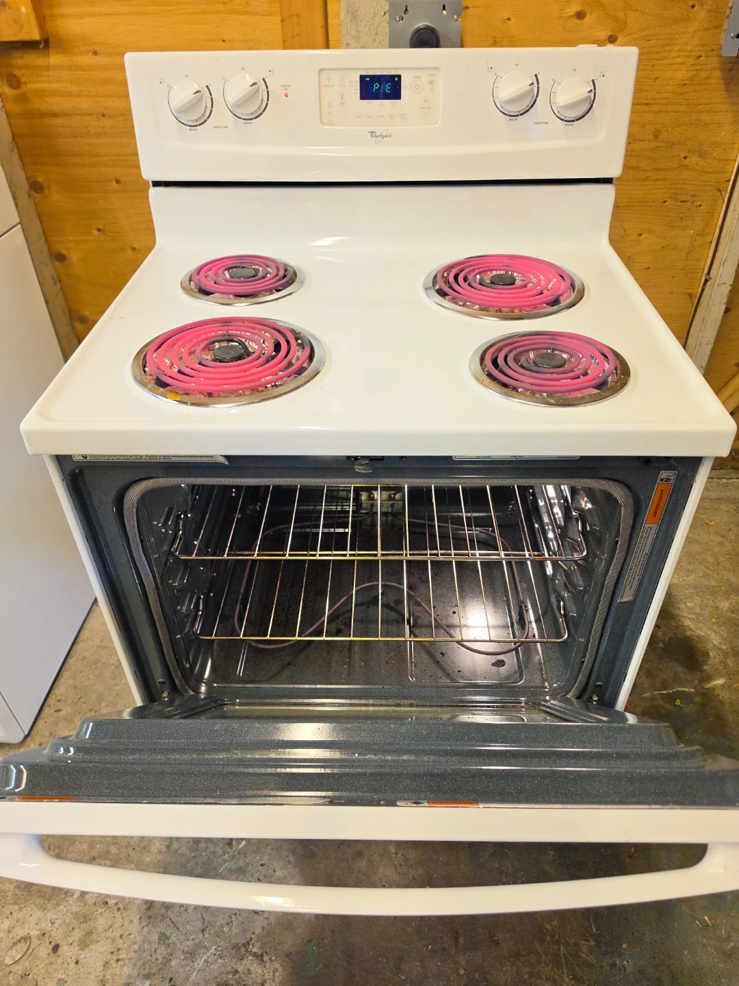 ​Whirlpool 30" White Electric Coil Range) Delivery Available 🚚