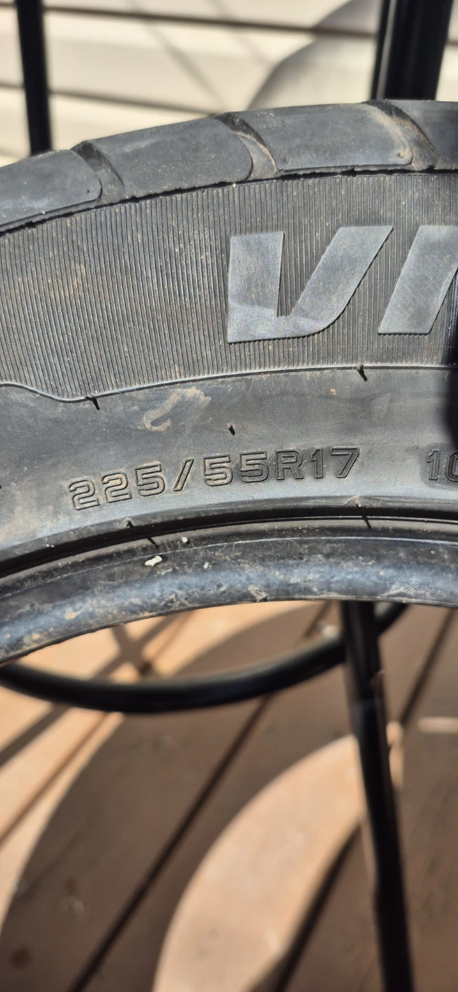 4 x 225/55R17 Ovation Tires - photo 3