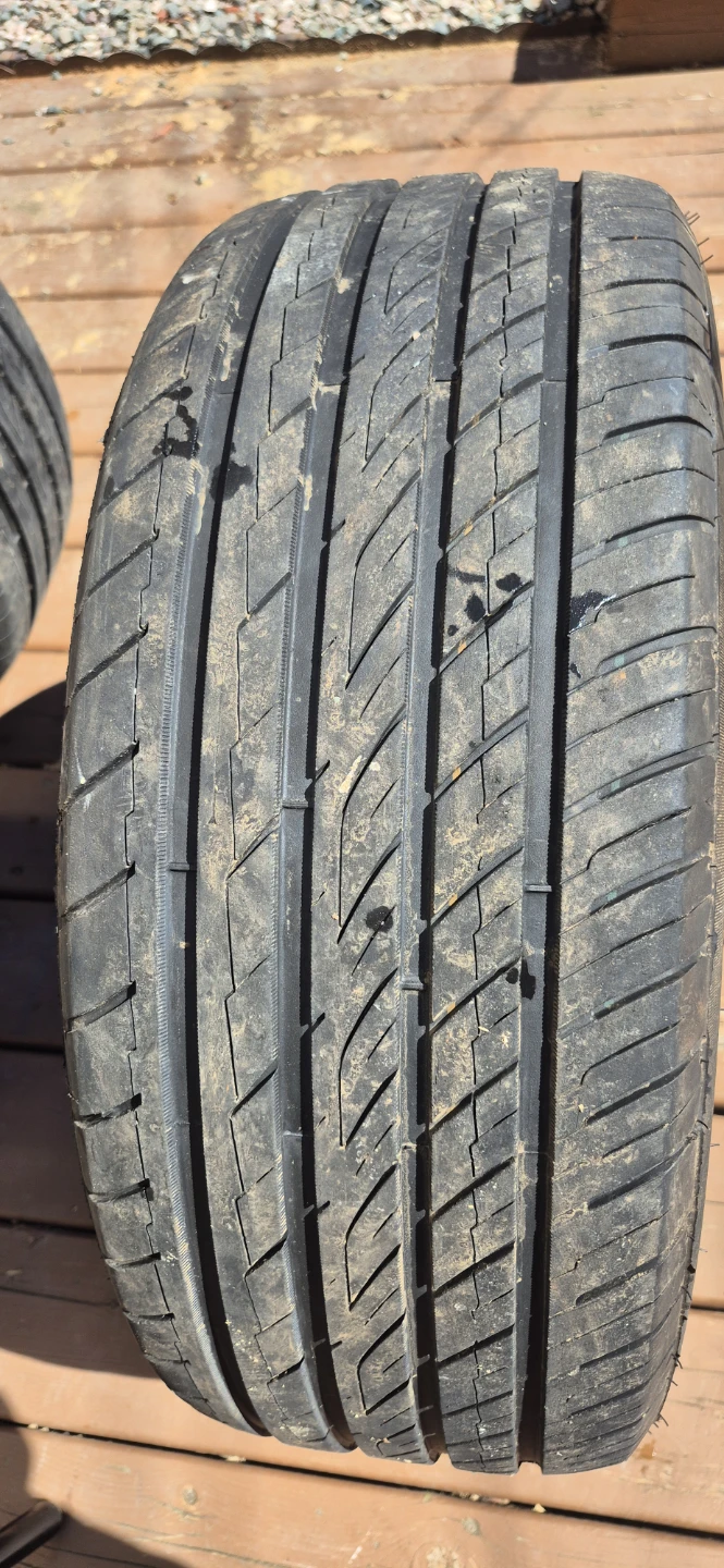 4 x 225/55R17 Ovation Tires - photo 4