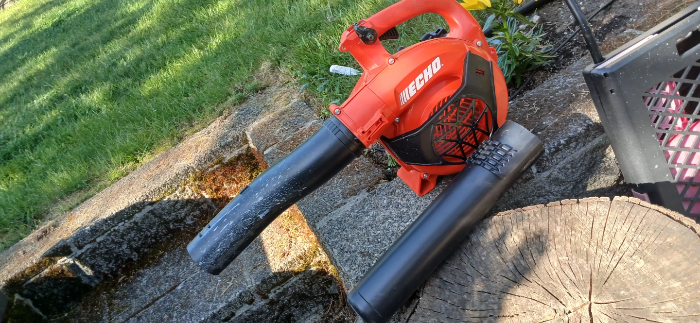 Echo PB-2520 Gas Handheld Leaf Blower - photo 2