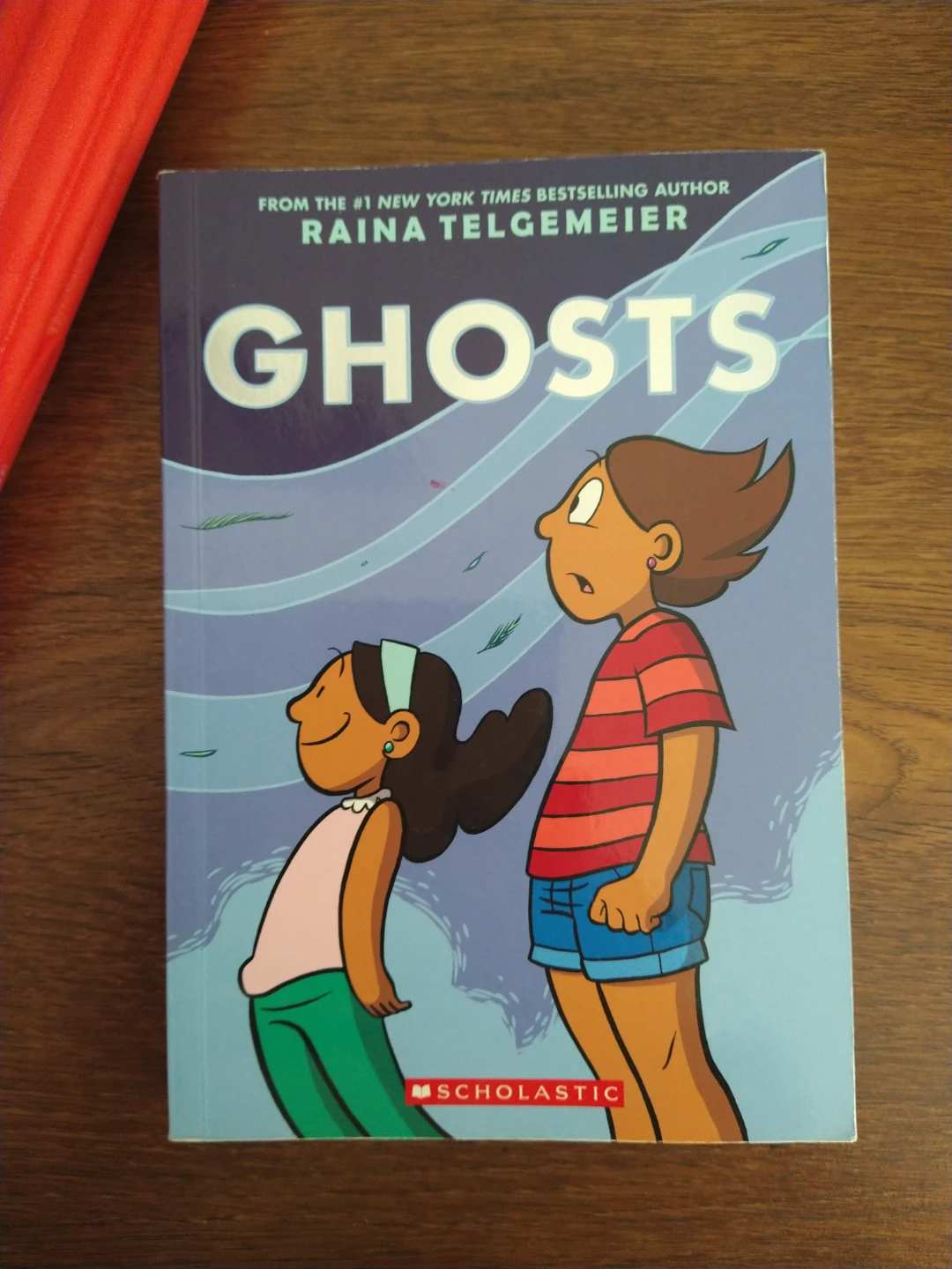 Ghosts - Raina Telgemeier