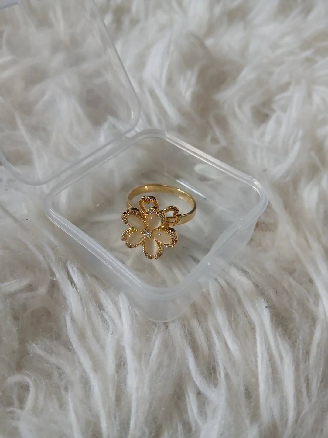 Gold-tone Flower Ring