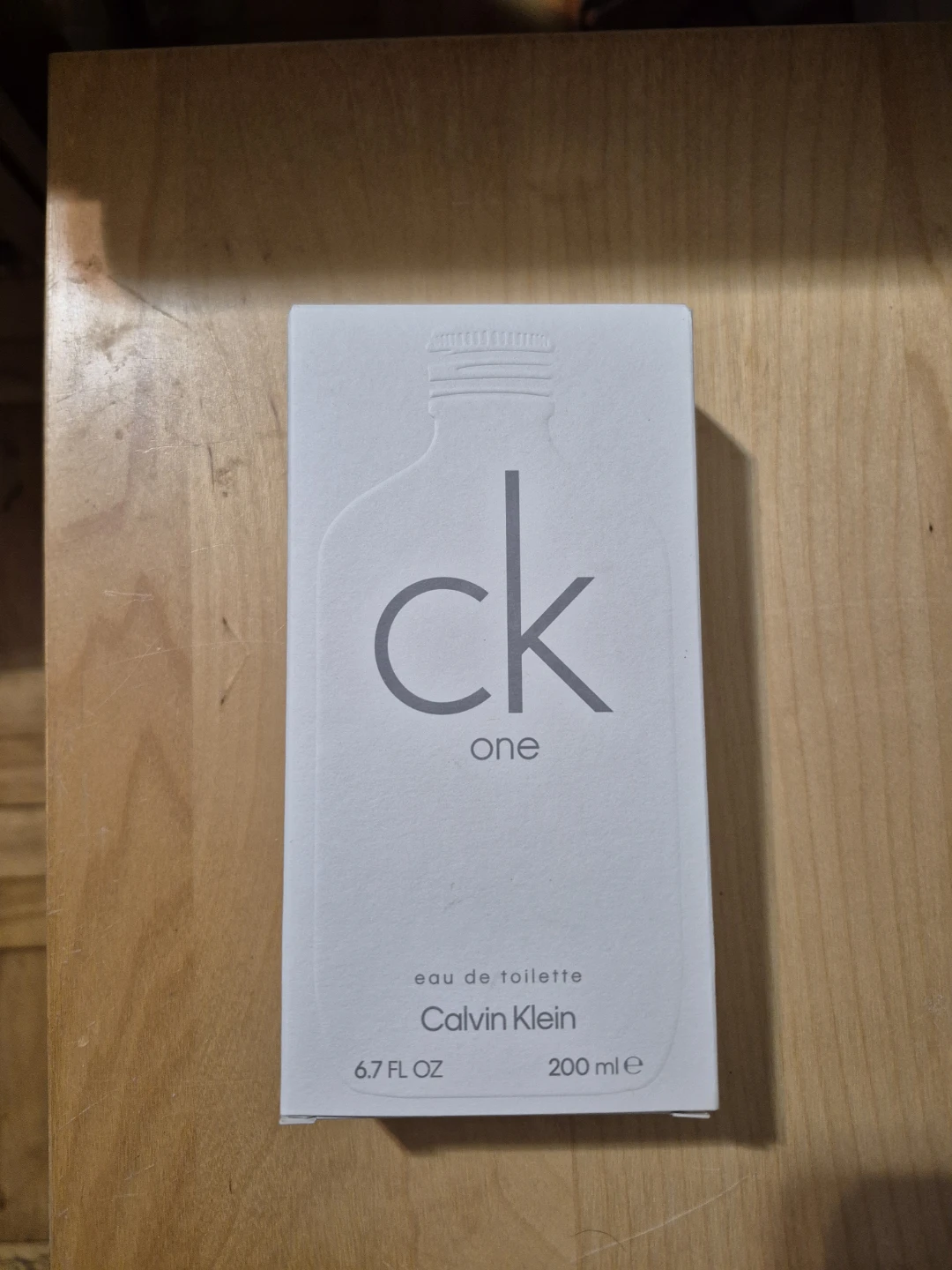 BNIB)Calvin Klein CK One Eau de Toilette 200ml