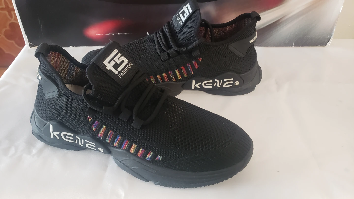 Brand new Men's Sport Fashion Sneakers Size 11
