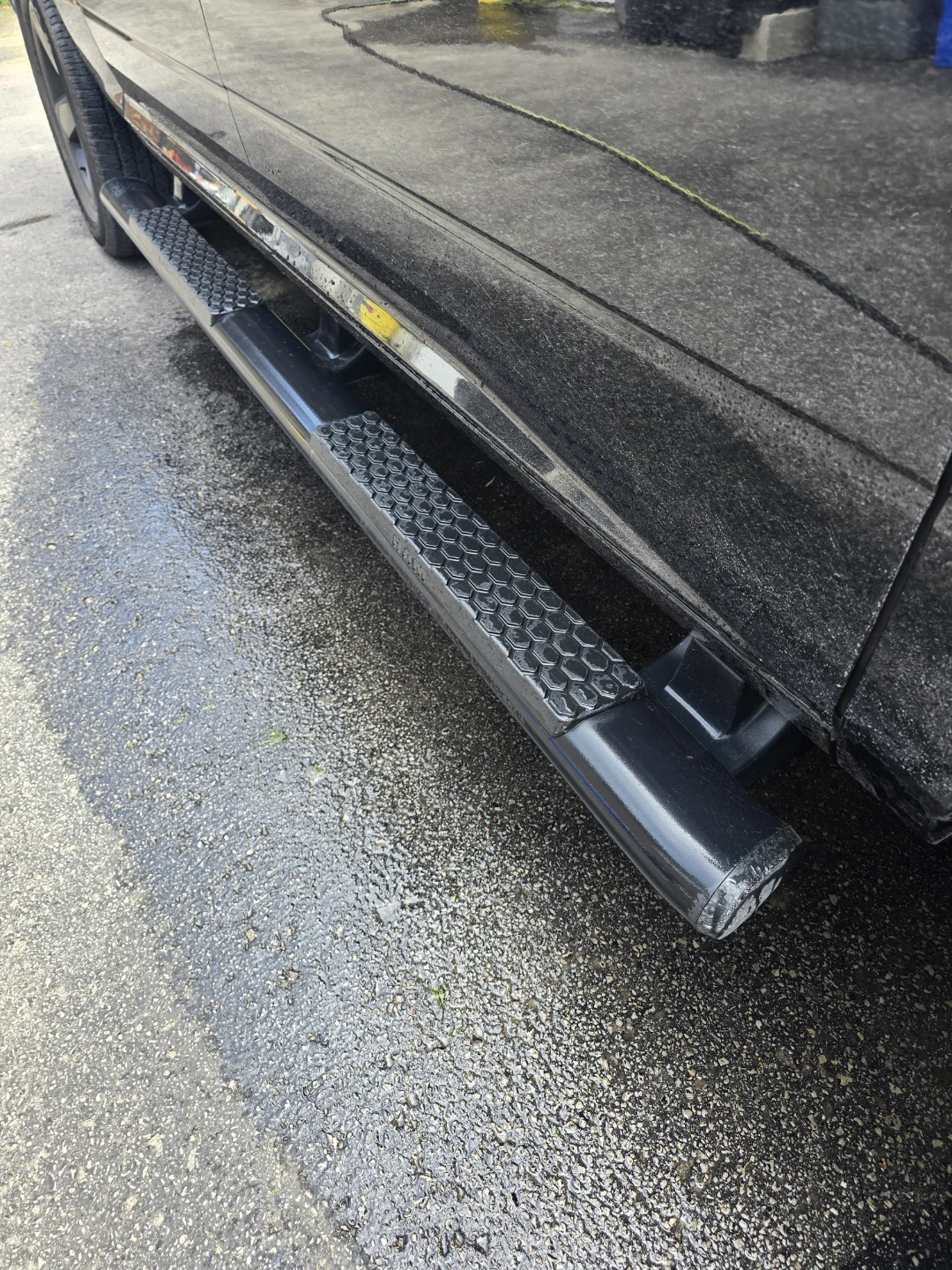 2019 Dodge Ram 1500 Classic Crew cab RUNNING BOARDS