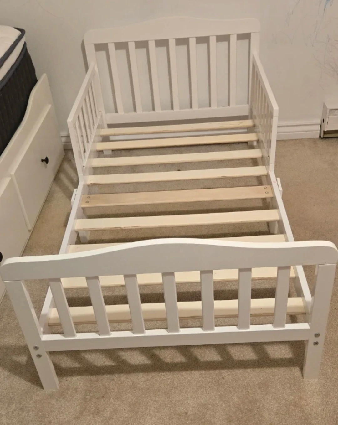 White Toddler Bed Frame - photo 2