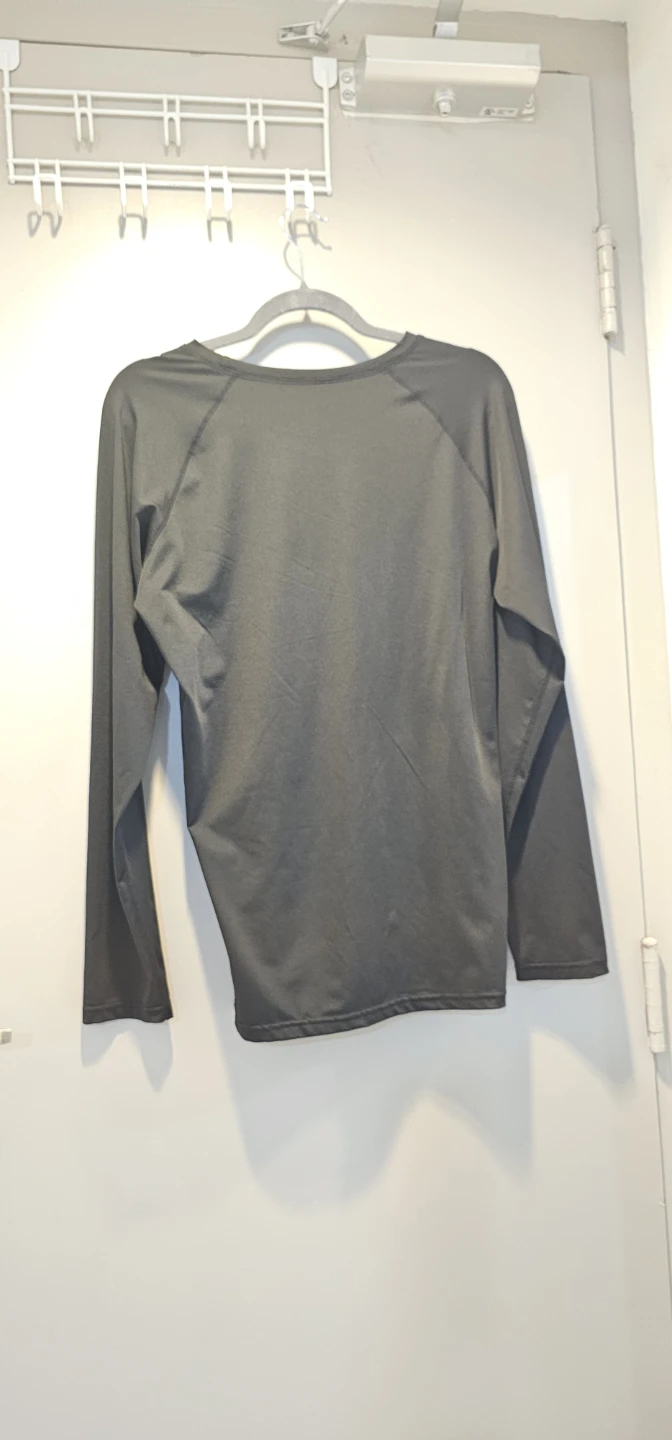 Black Long-Sleeve Shirt - photo 3