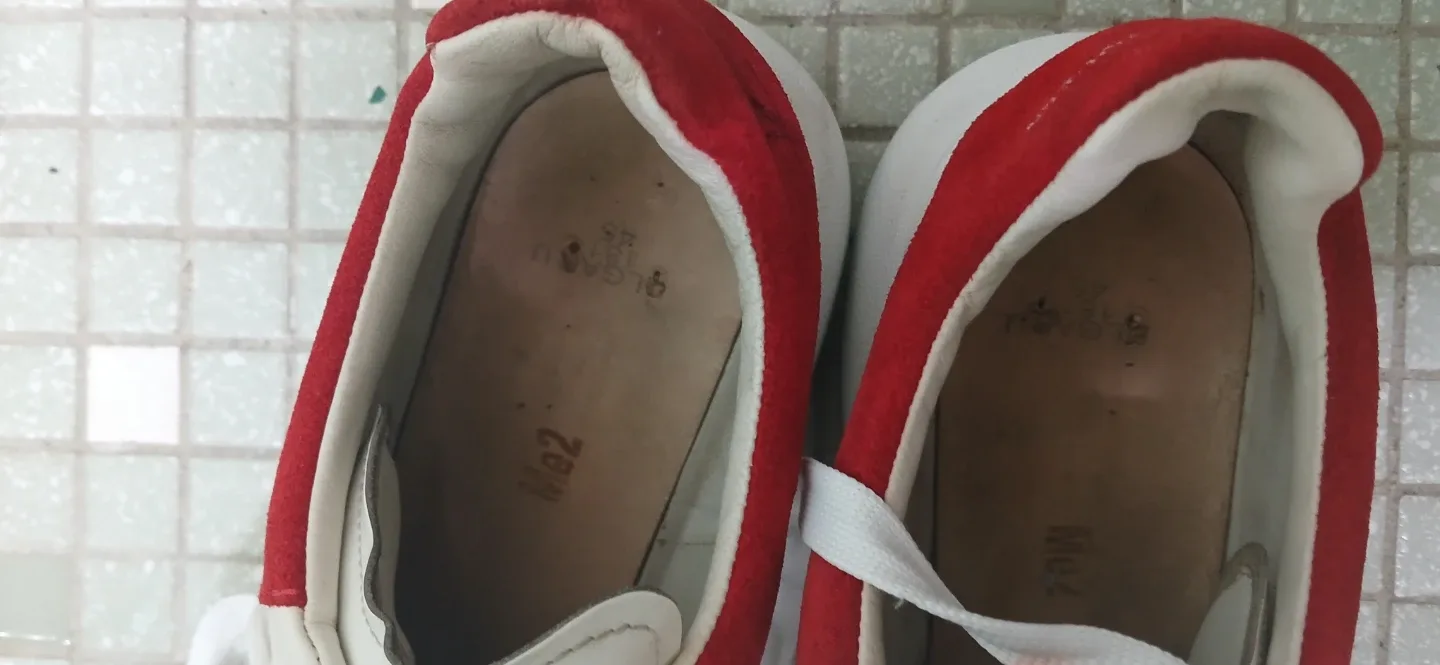 Alexander McQueen White and Red Size 12 - photo 4