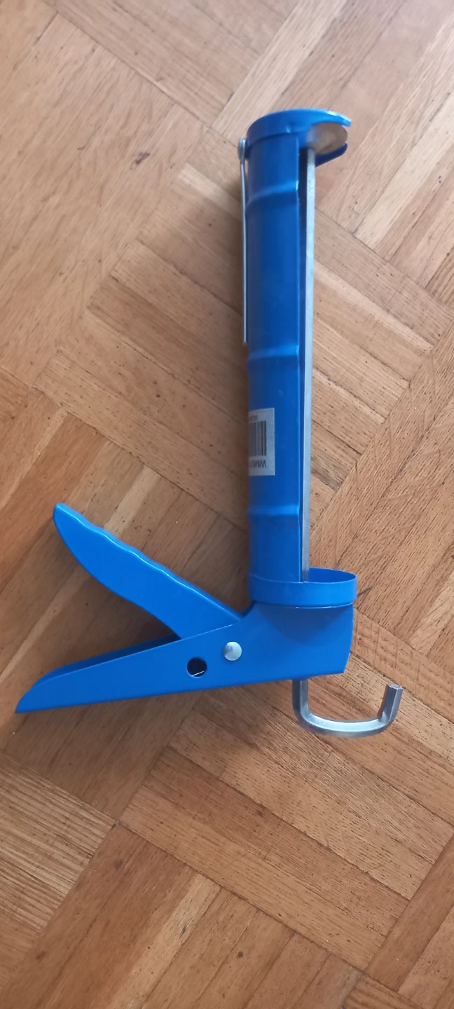 Blue Sealant Caulk Gun
