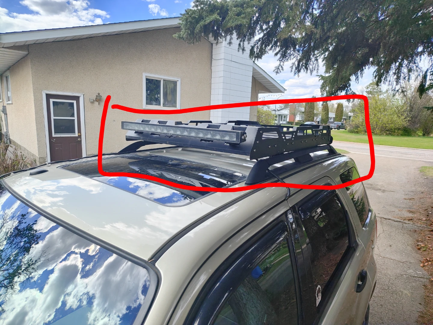 Vehicle roof basket cargo carrier - photo 4