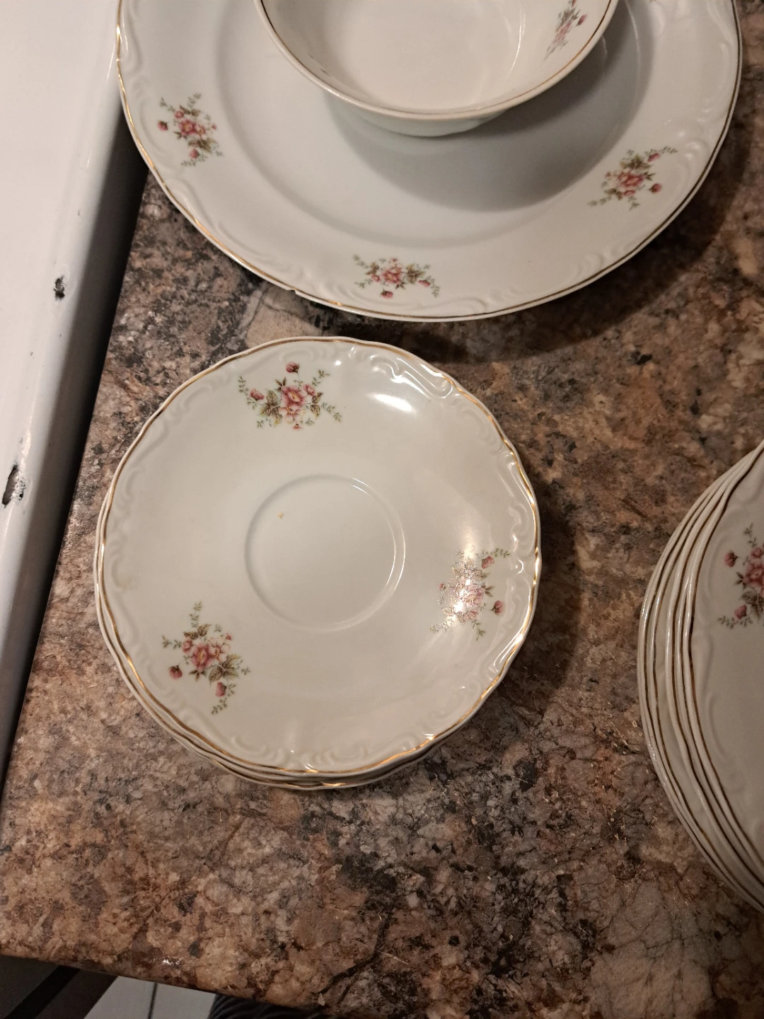 Vintage Floral Dinnerware Set - photo 5
