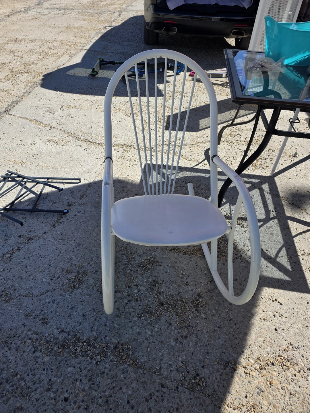 White Metal Rocking Chair - photo 3
