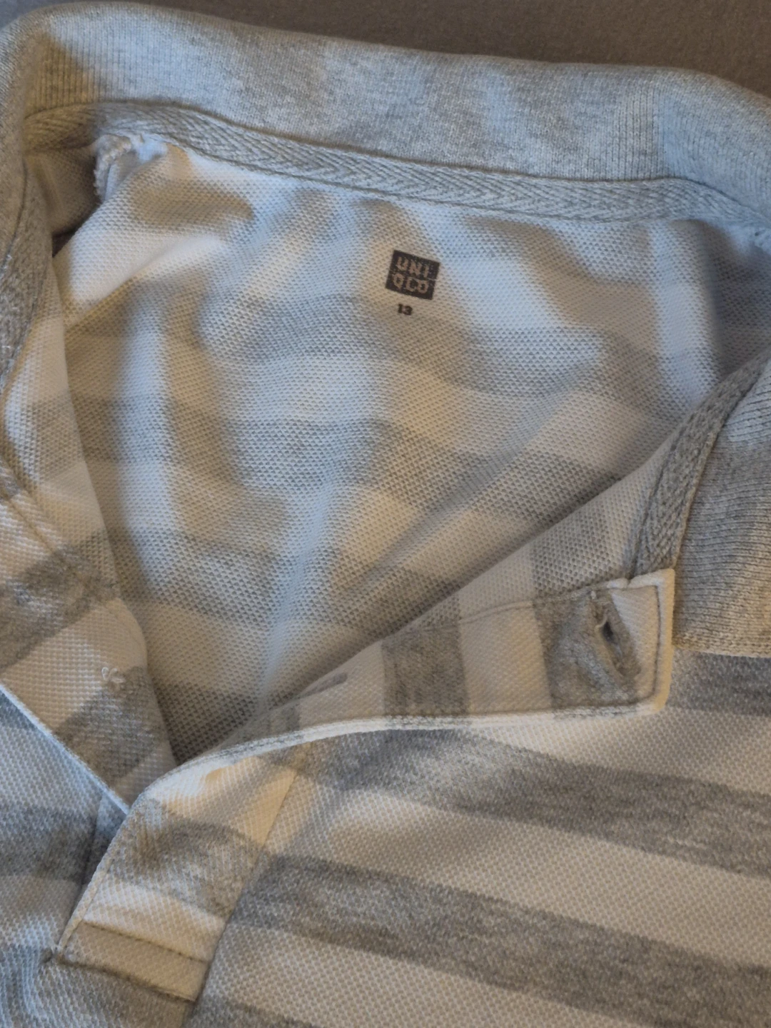 kids Uniqlo13 light Grey and white stripped collar shirt - photo 2