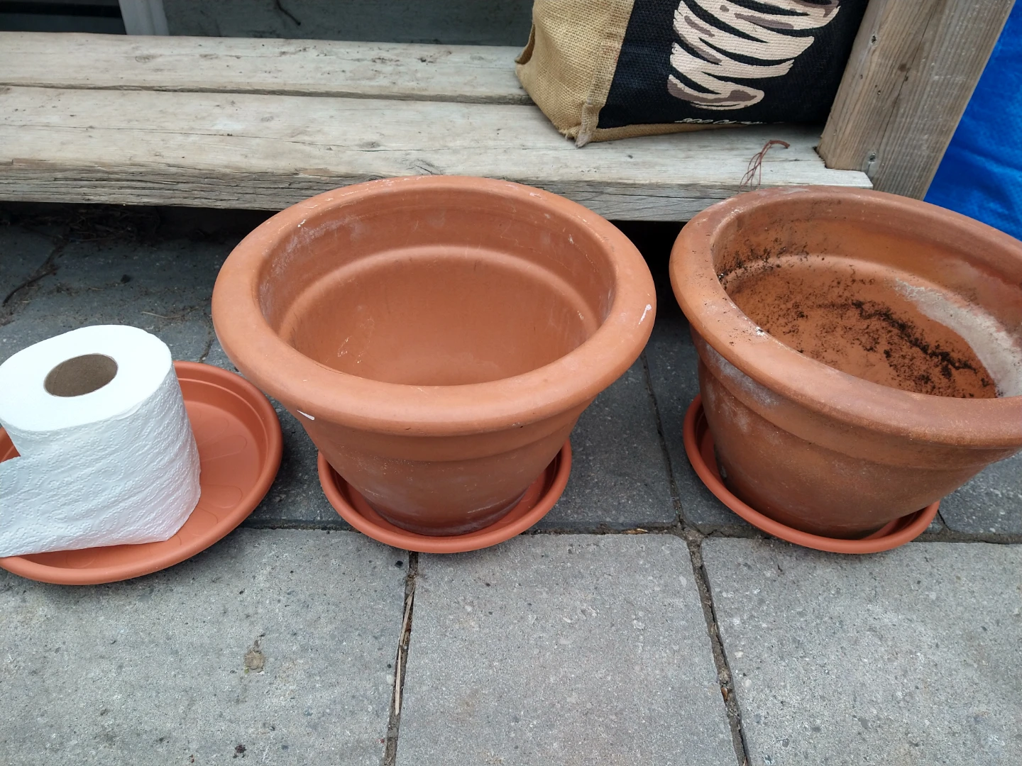 Terracotta Planter Pots with Saucers - photo 2