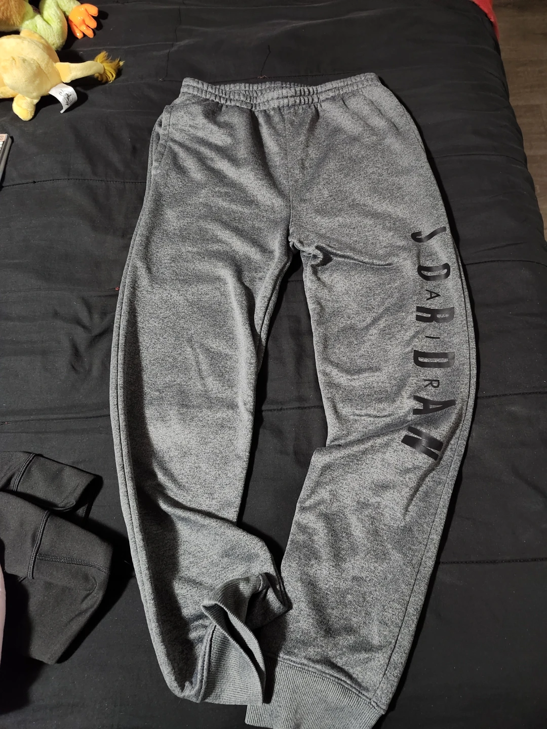 $5 boys Jordan pants xl (13/15yrs)