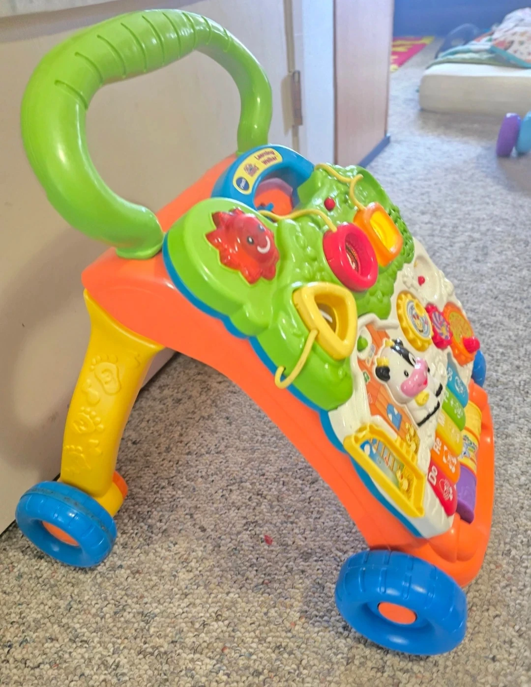 VTech 2-in-1 Laugh & Learn Learning Walker - photo 2