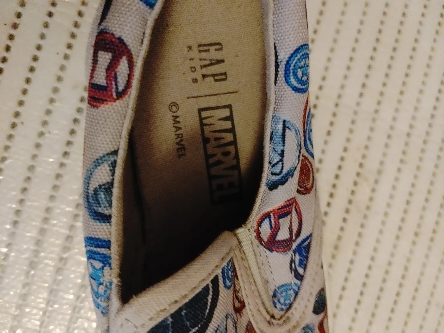 GAP Kids Marvel Slip-On Shoes size 13 - photo 2