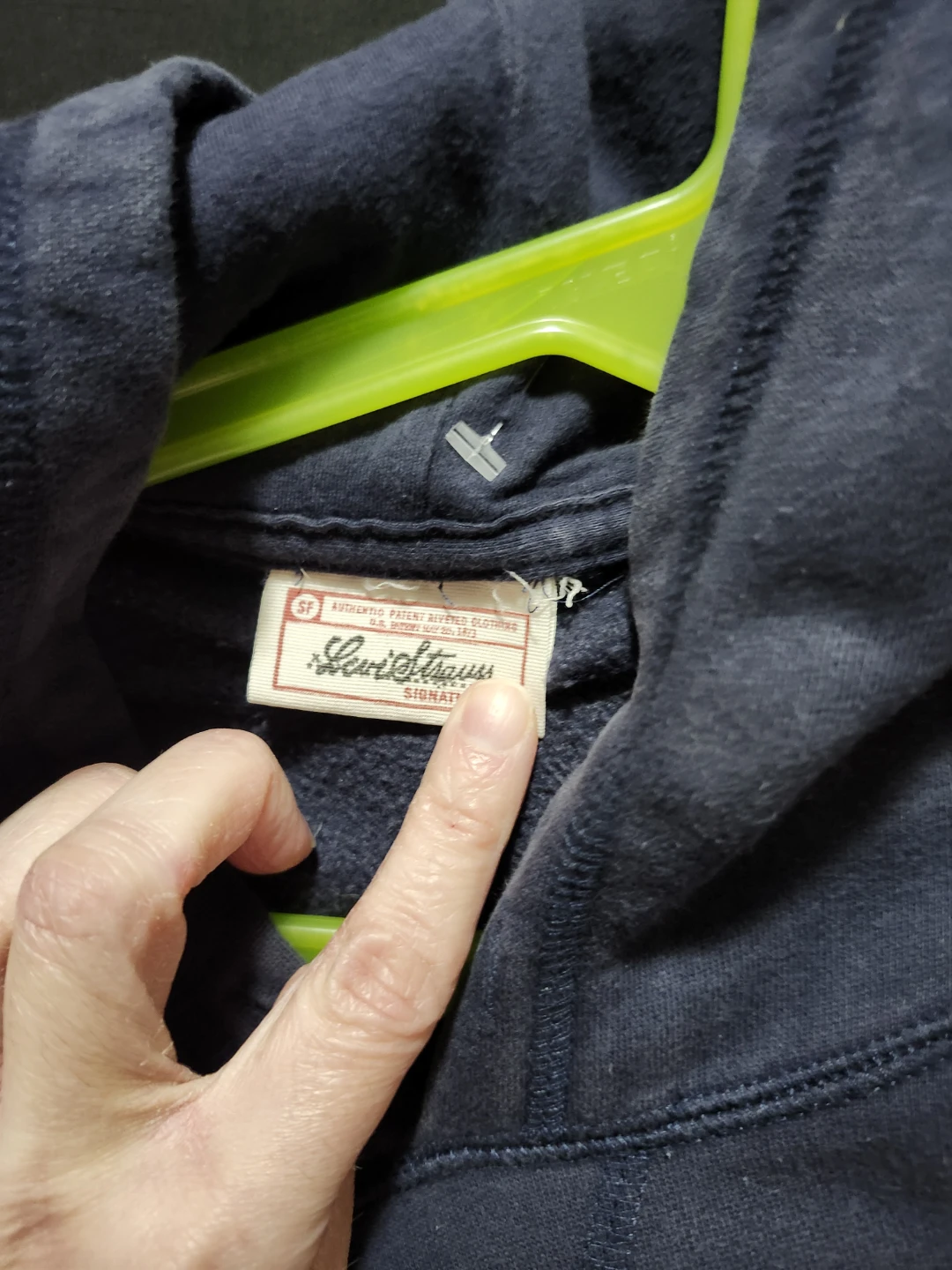 $15 Levi's hoodie (M) - photo 2