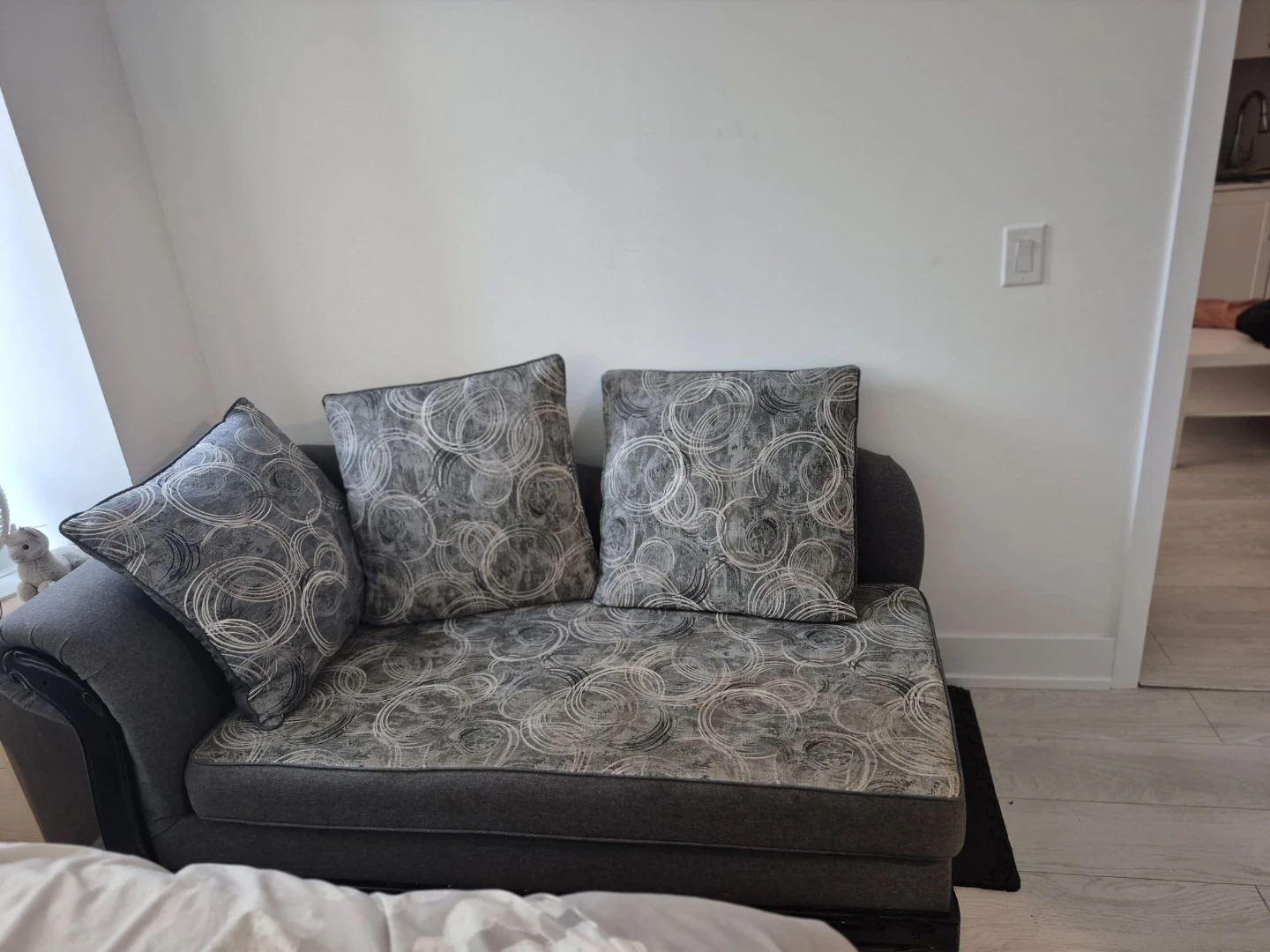 Grey Chaise Lounge with Decorative Pillows - photo 3