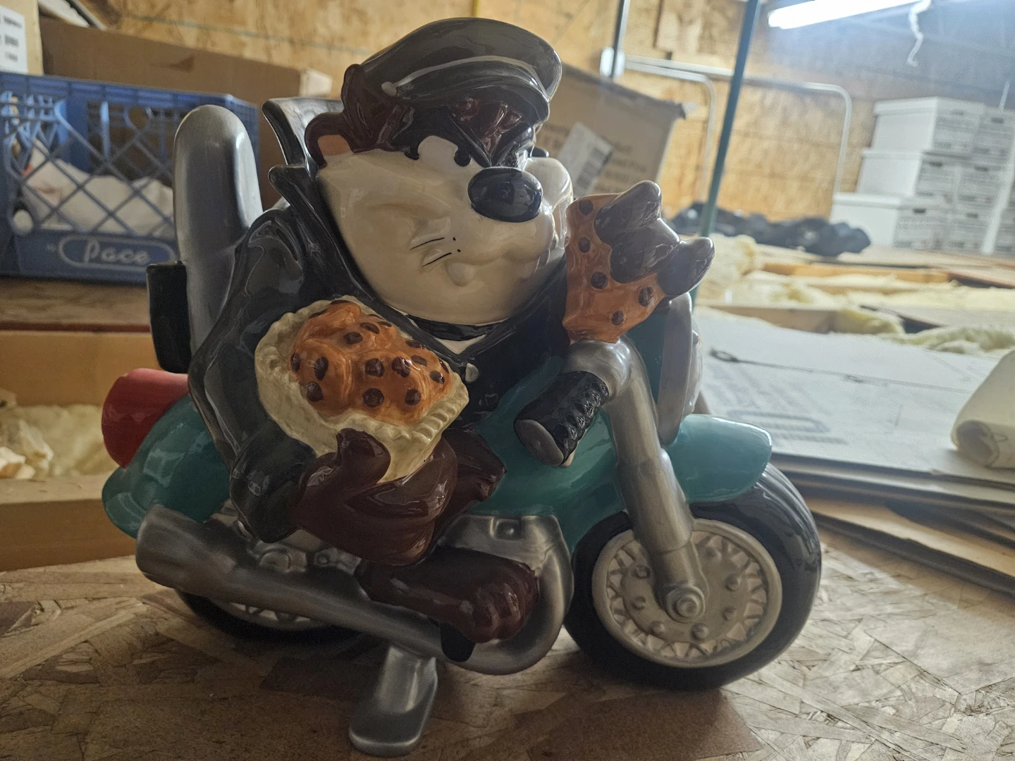 Taz Devil Motorcycle Cookie Jar - photo 2