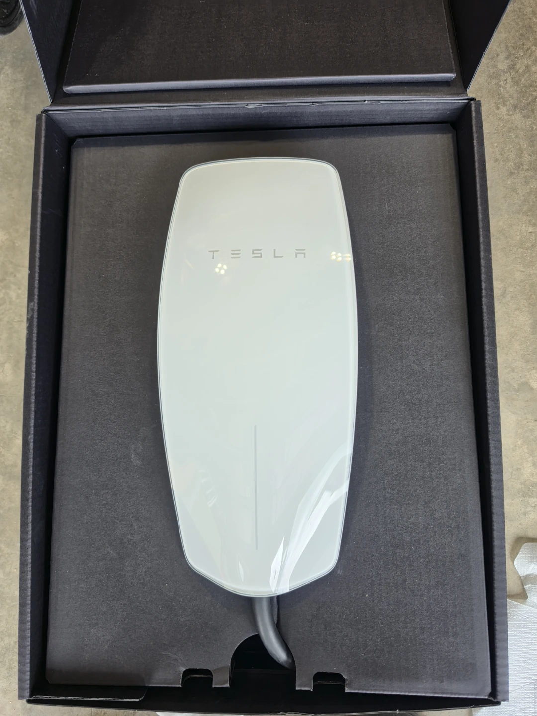 Tesla Wall Connector Gen 3