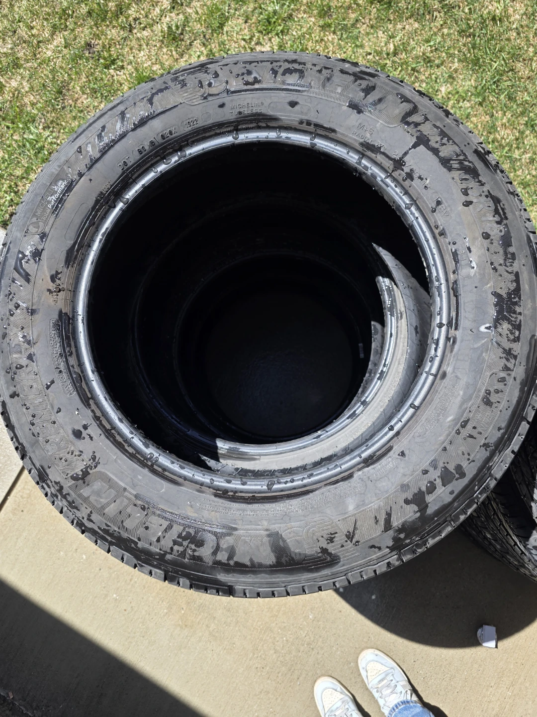Set of Michelin tires 235/65R18