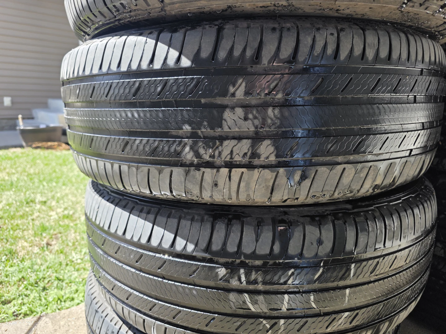 Set of Michelin tires 235/65R18 - photo 3