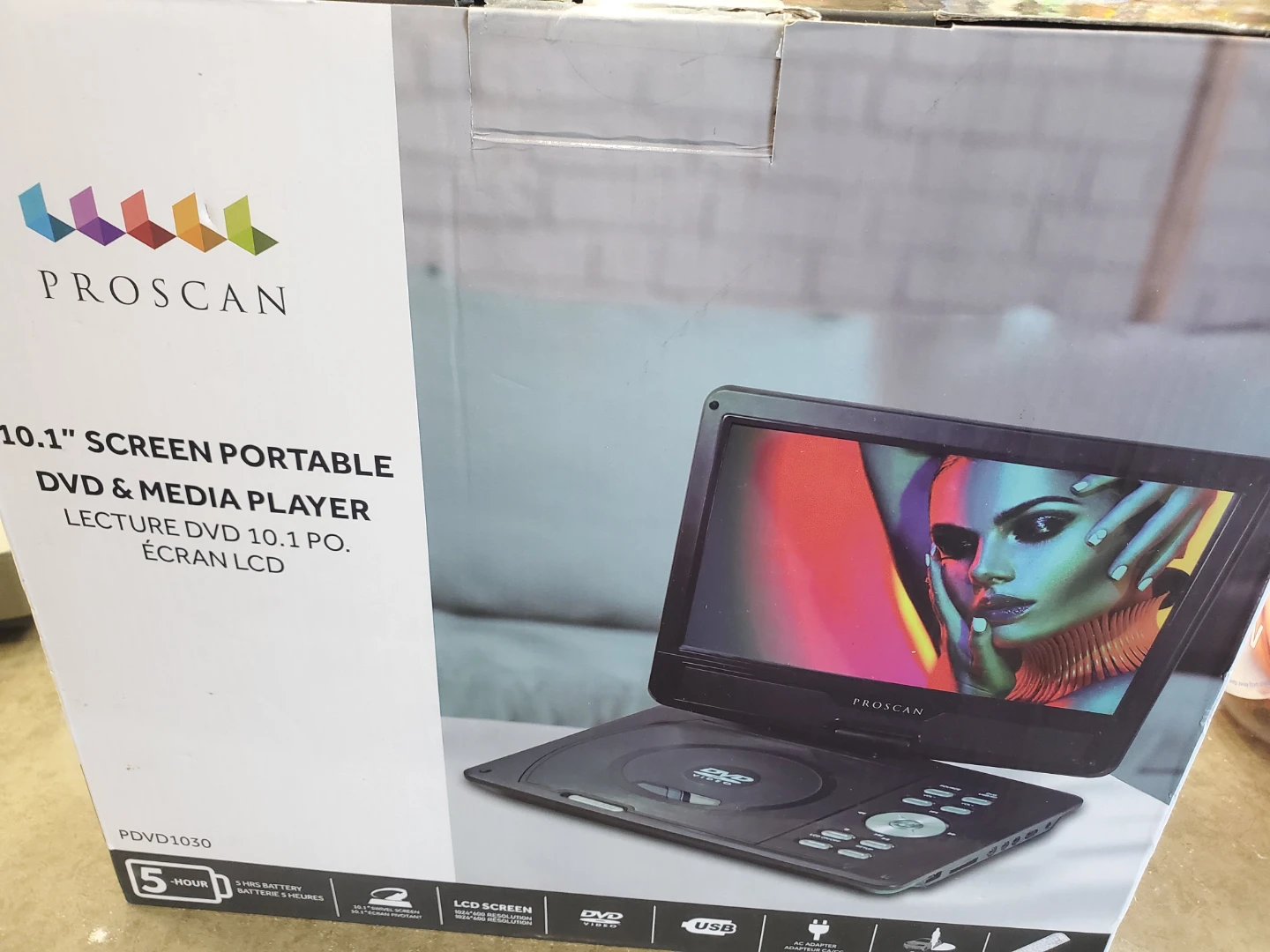 PROSCAN 10.1" Portable DVD & Media Player PDVD1030
