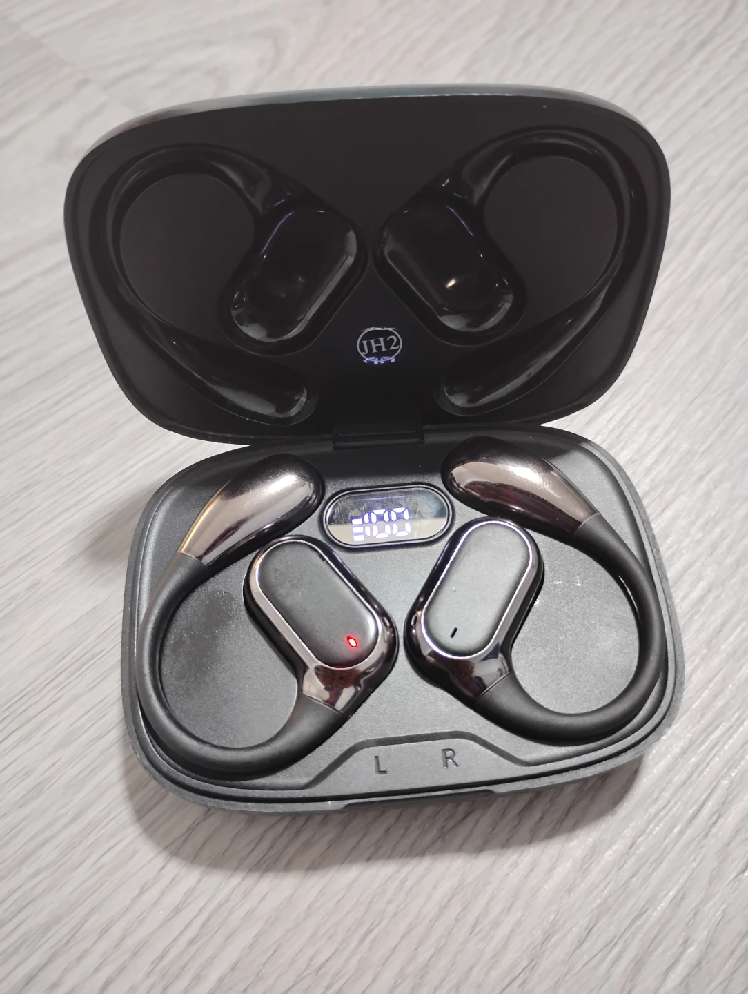 Wireless Earbuds with Charging Case
