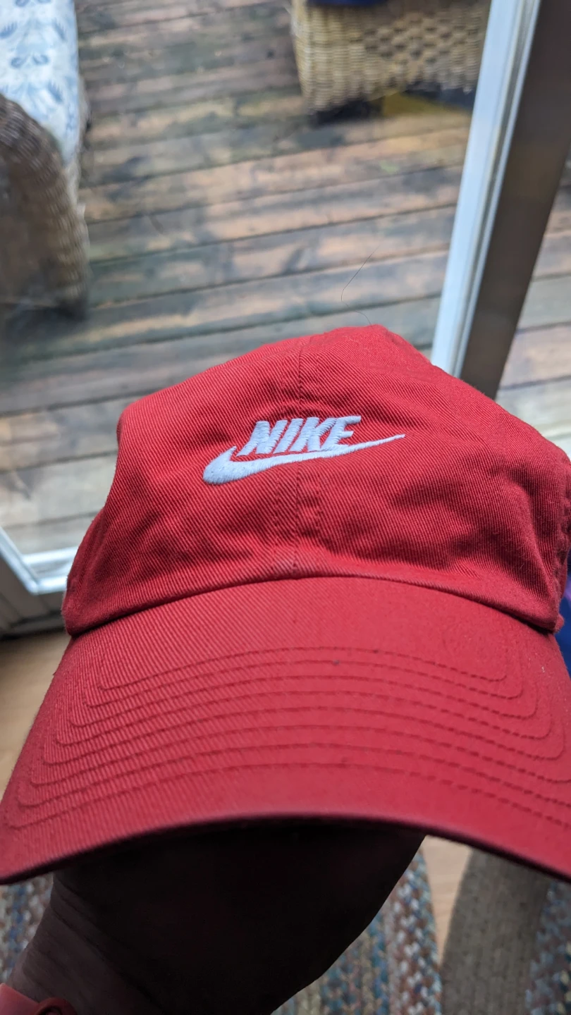 Red Nike Baseball Cap - photo 4