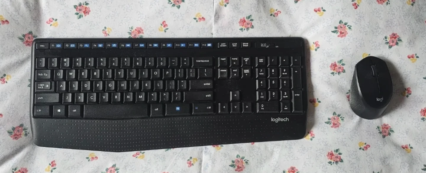 Logitech Wireless Keyboard and Mouse Combo MK270