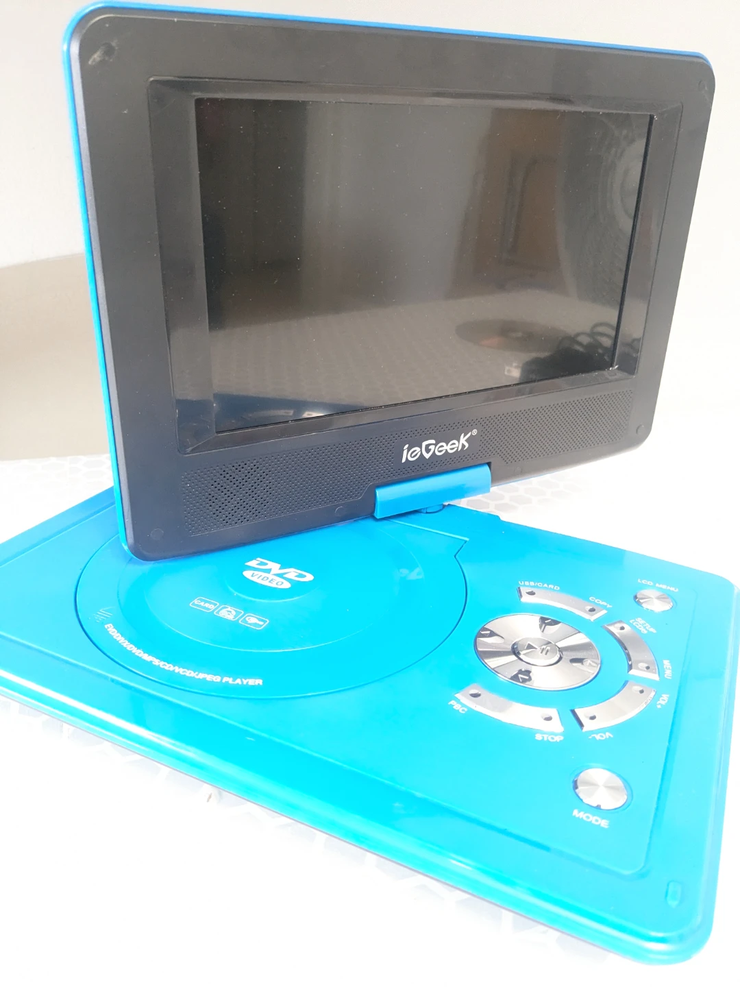 ieGeek Multi - Media DVD ,SD, AV ,AUX  Player - photo 4