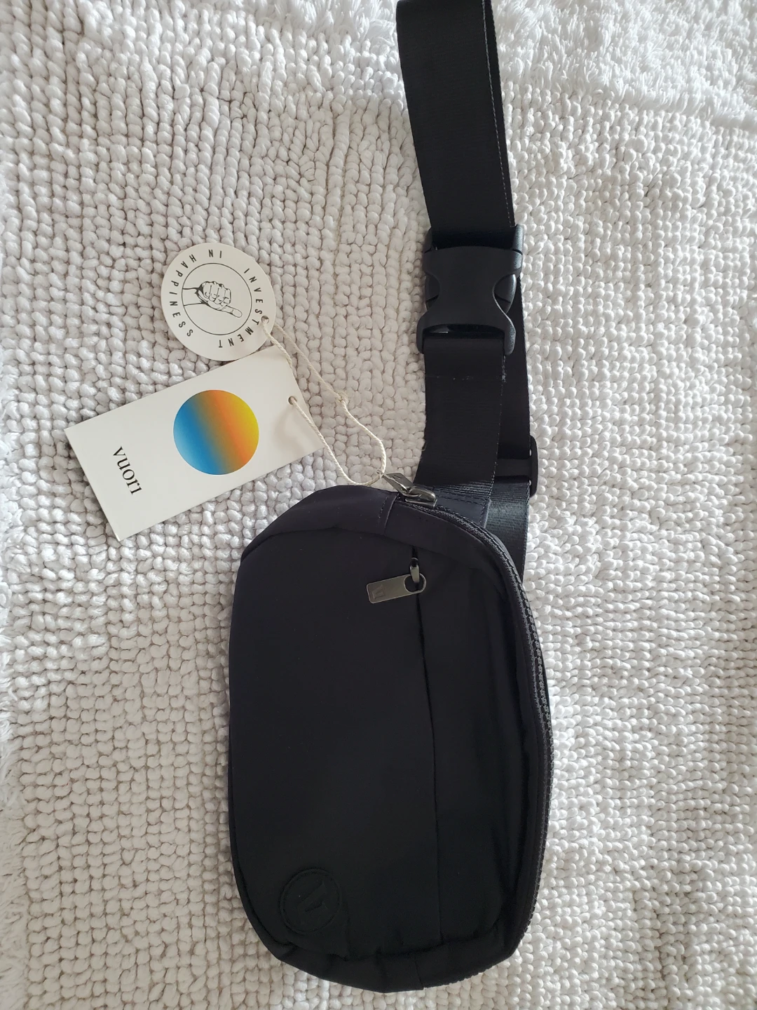 Vuori Black Crossbody Bag