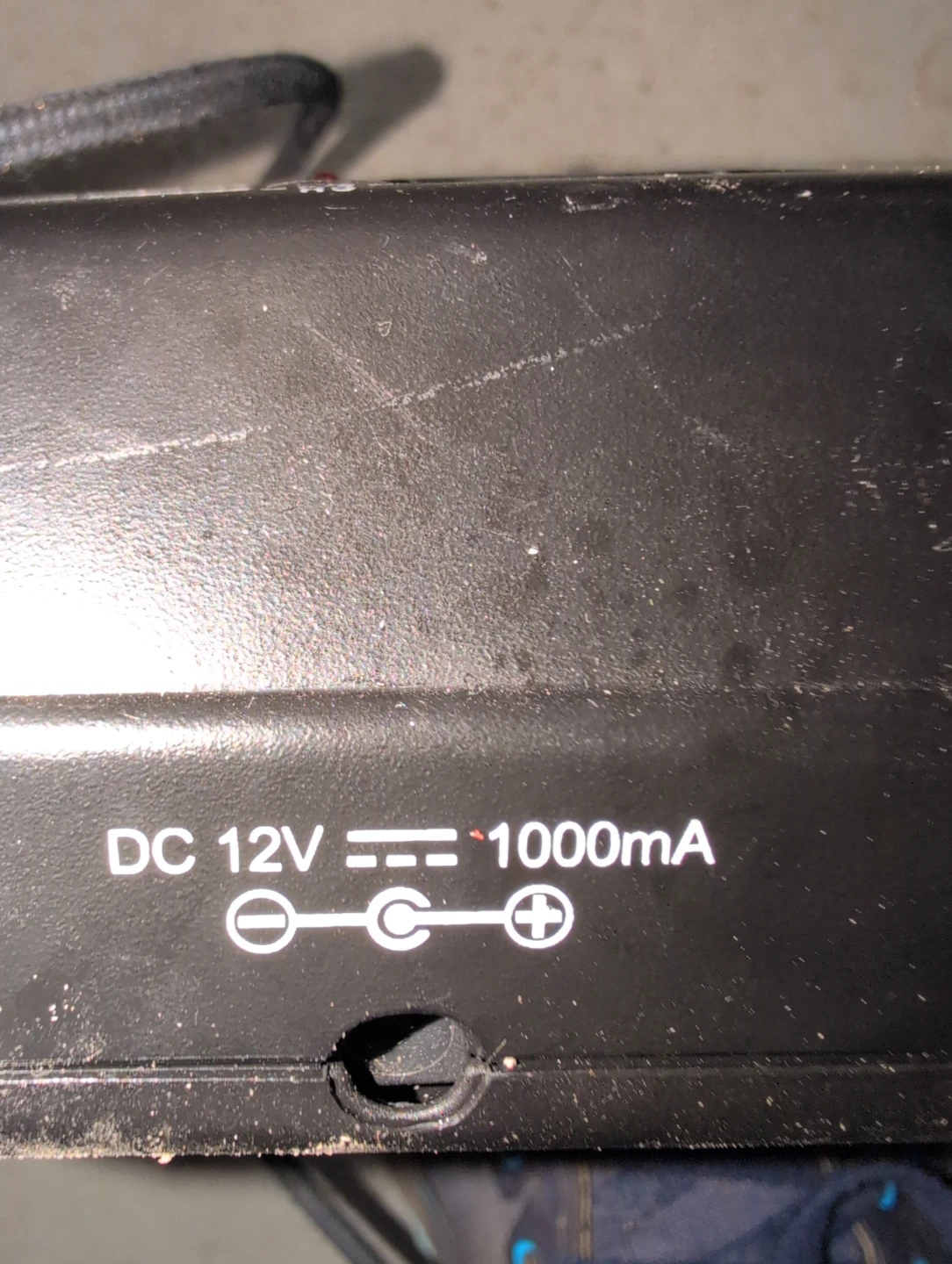 Newalta 4-Bay Battery Charger - photo 3