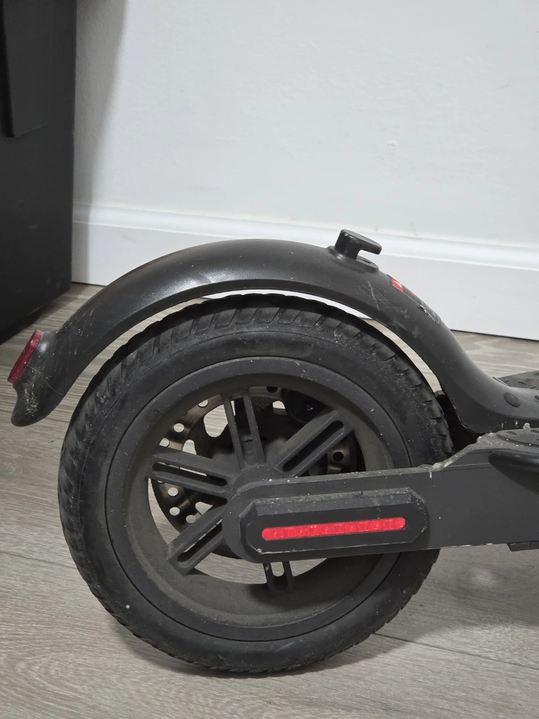 Swagtron Swagger 5 Electric Scooter - photo 5