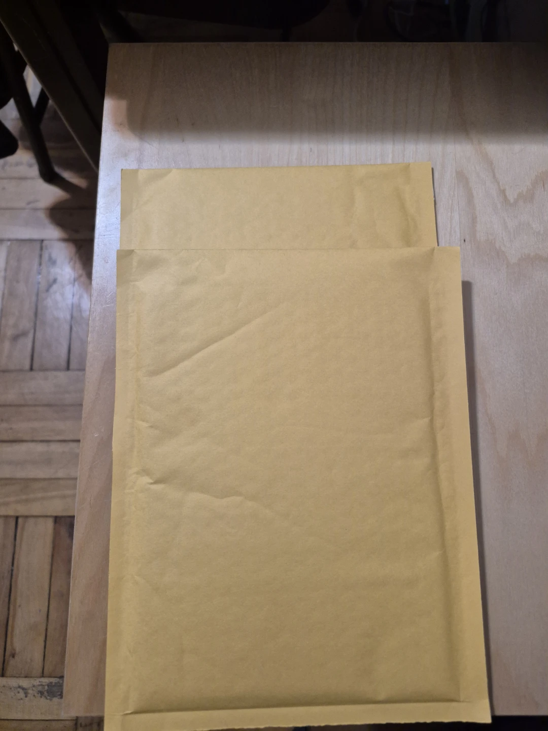 BN)2  Kraft Bubble Mailers