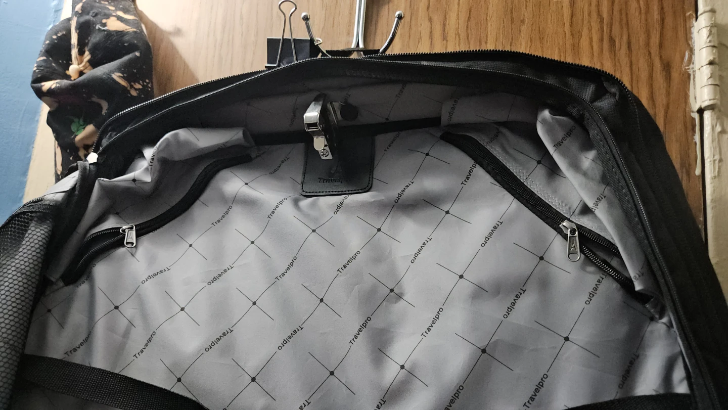 Travelpro Black Garment Bag - photo 5