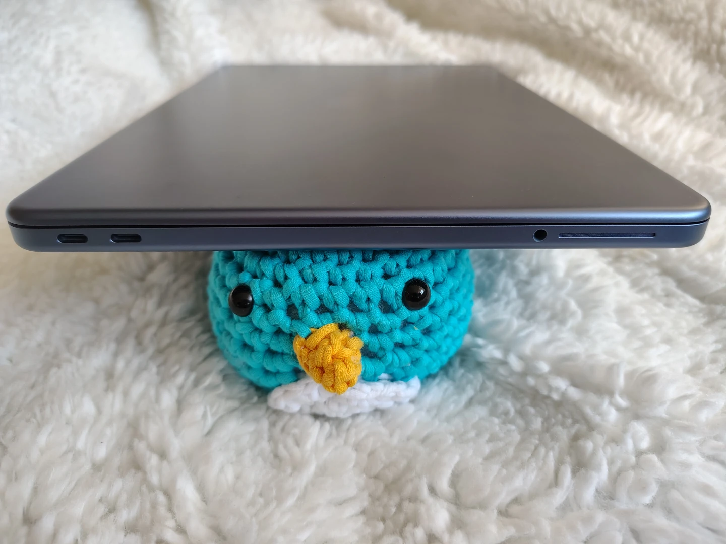 Gently-Used Mint Condition Blue Neo - photo 5