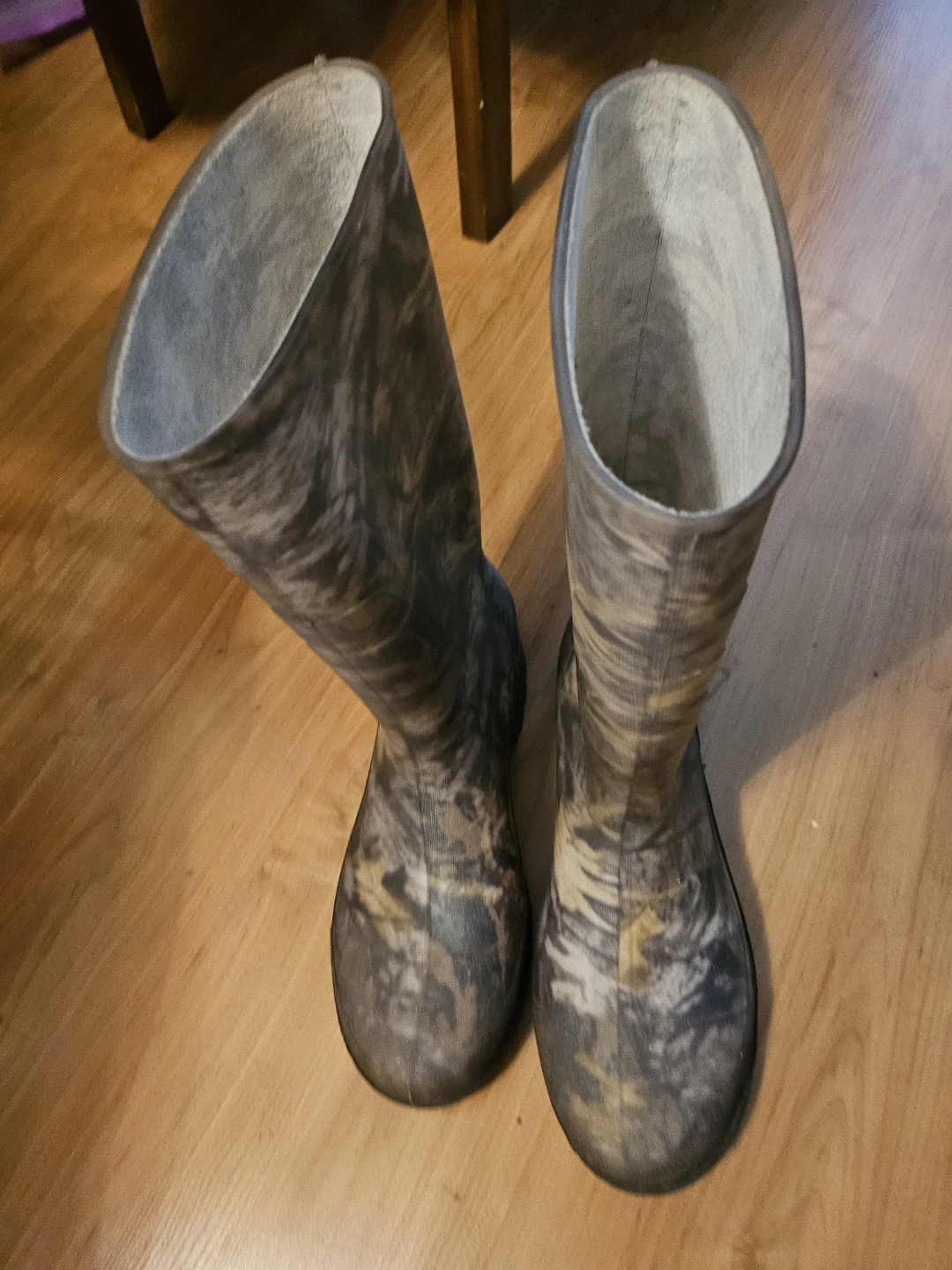 Womens size 8 ,Camouflage Rubber Boots - photo 2