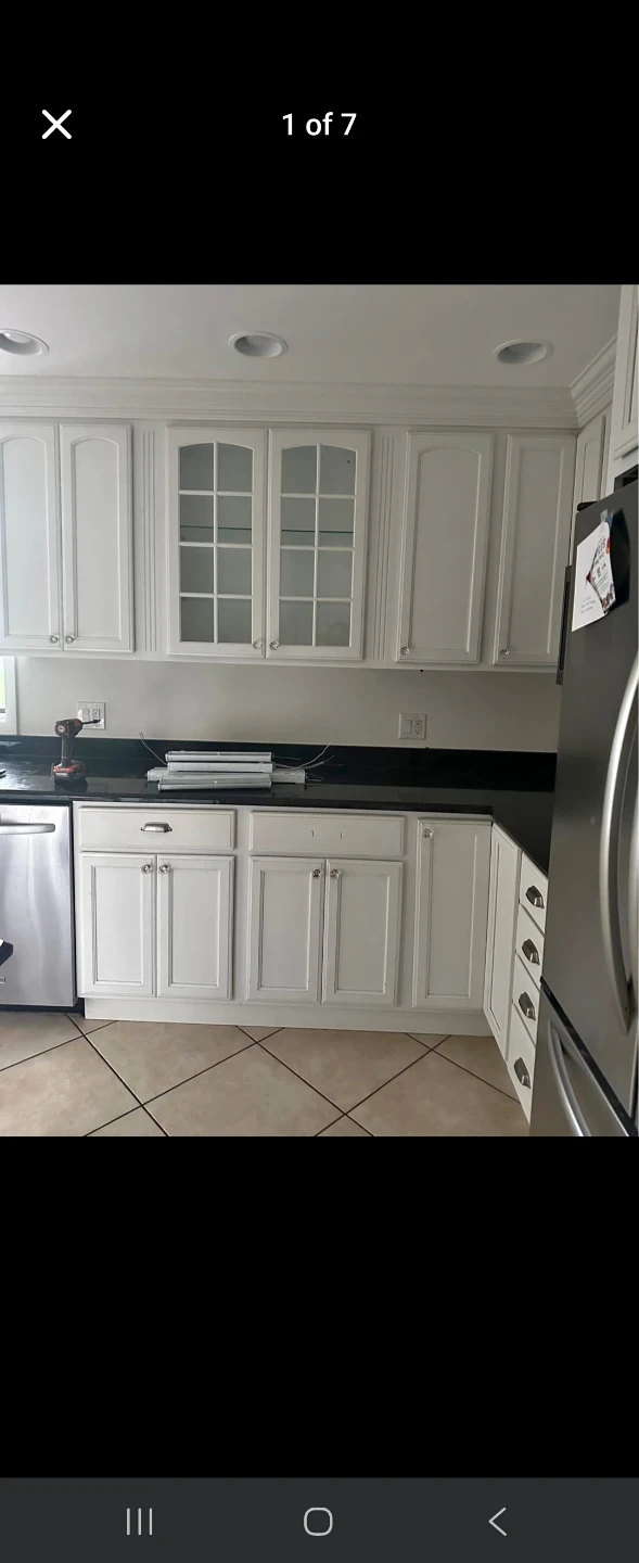 White Kitchen Cabinets and Drawers
