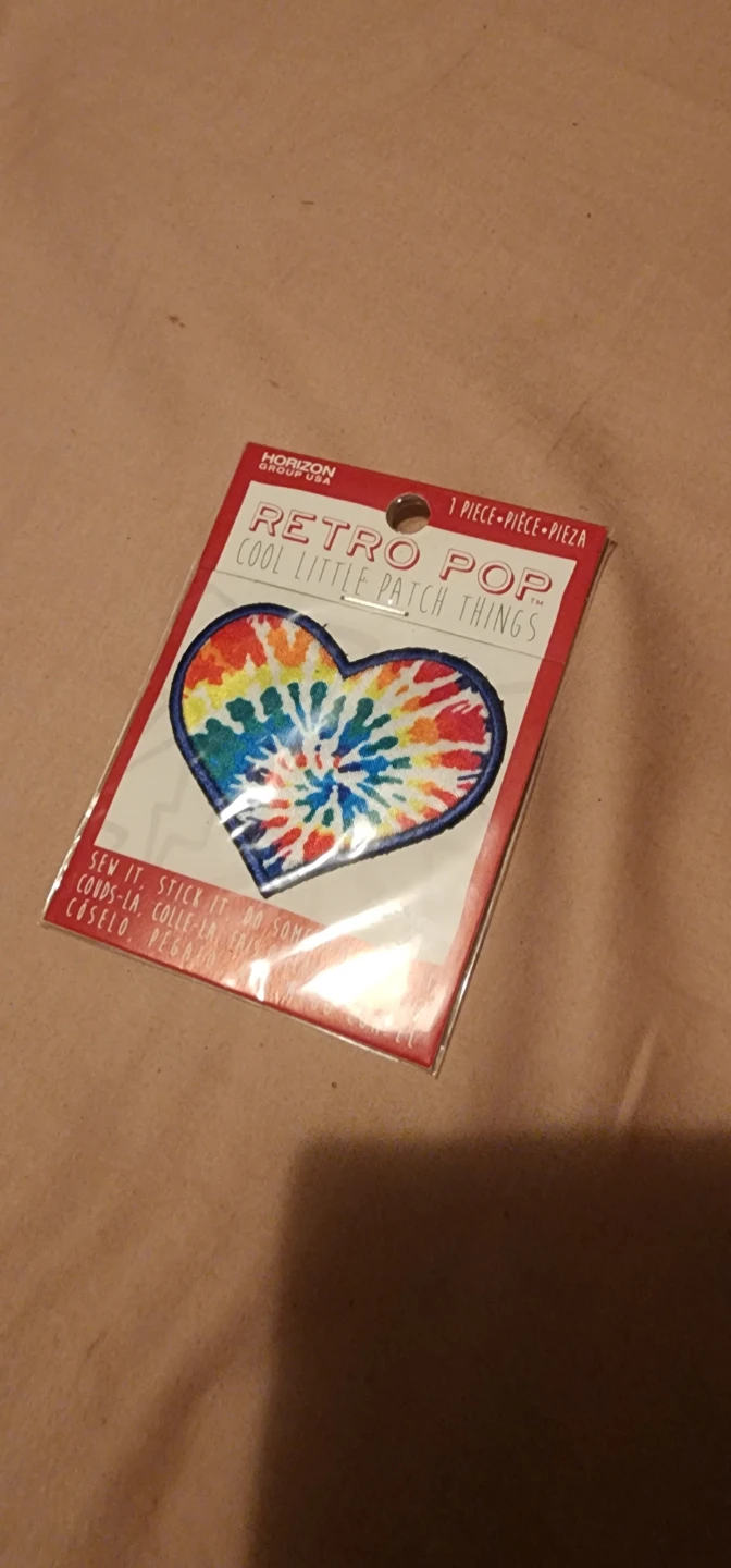 Horizon Group Retro Pop Heart Patch