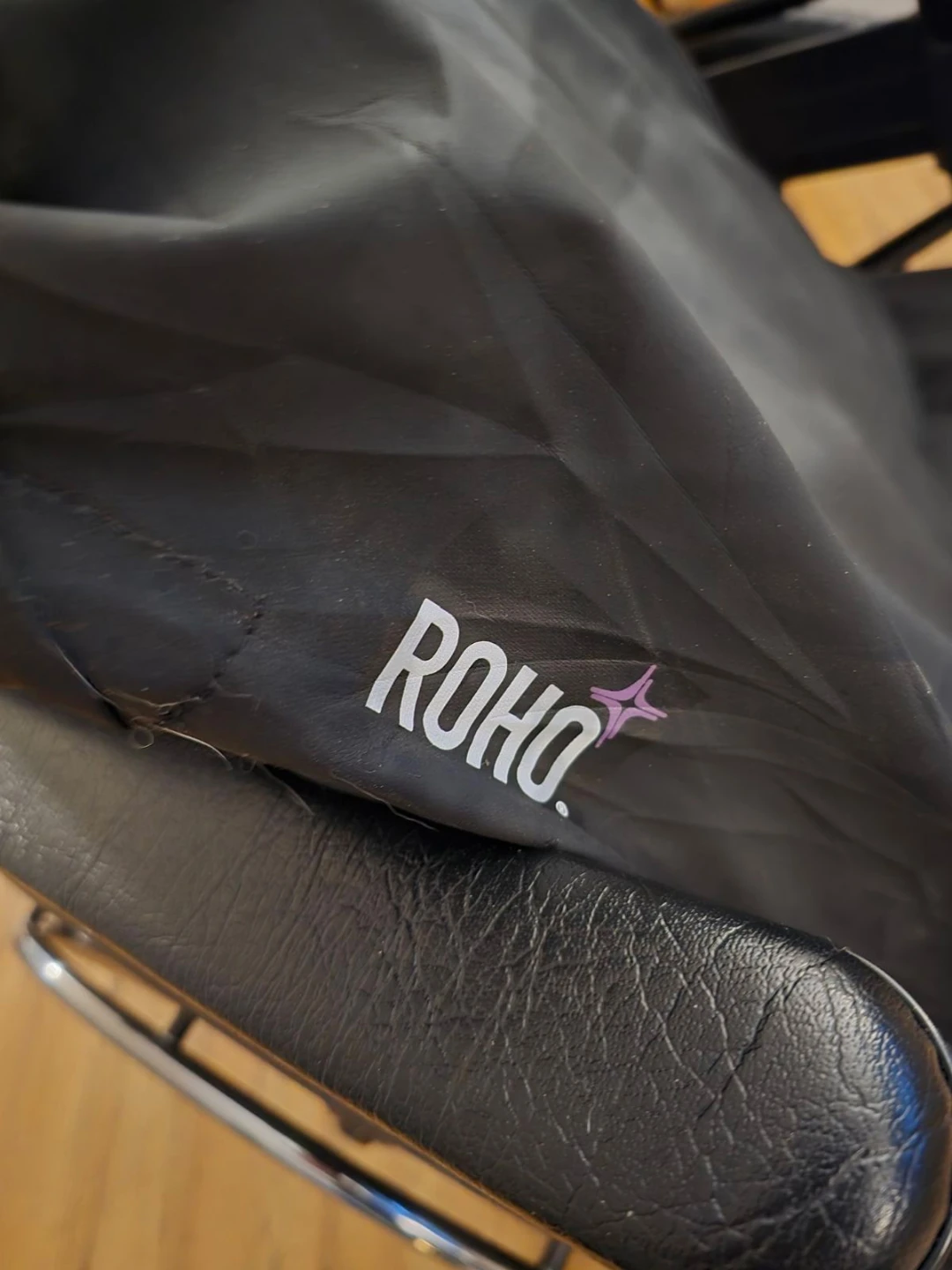 Invacare Voyager Plus Wheelchair with Roho Cushion - photo 2