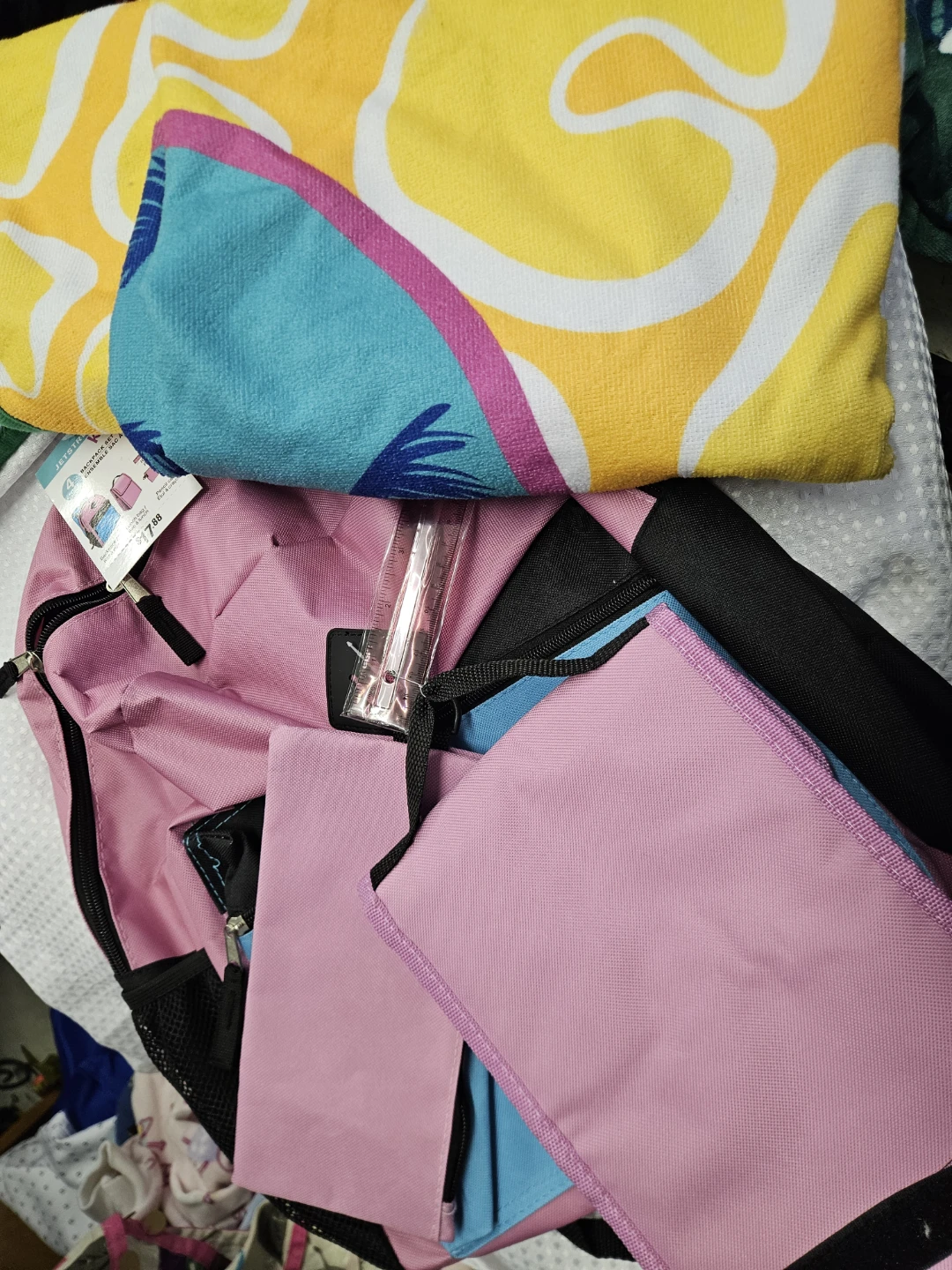 SUMMER BLOWOUT Backpack and Beach Towel Set offering 4 - photo 2