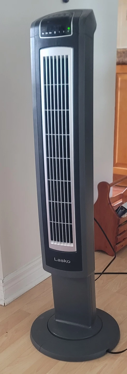 Lasko Tower Fan - photo 2