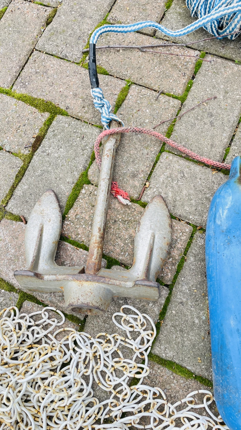 Taylor Made Boat Fenders, Anchor, and Chains - photo 2